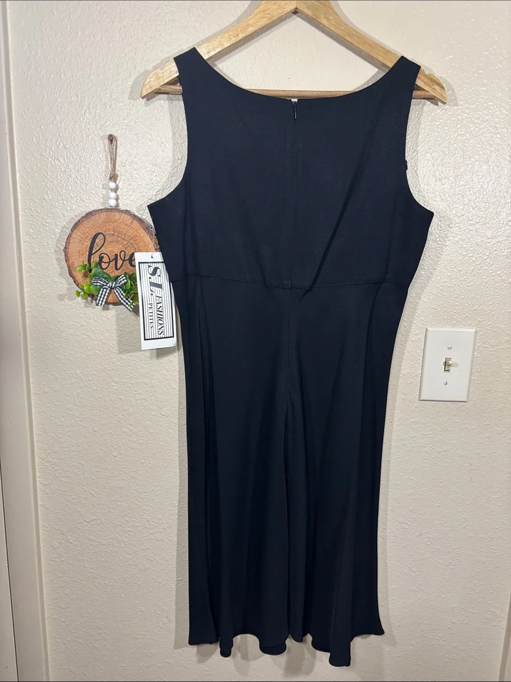 Vintage S.L. Fashions Petite Black Embroidered Floral Knee Length Dress Size 12P